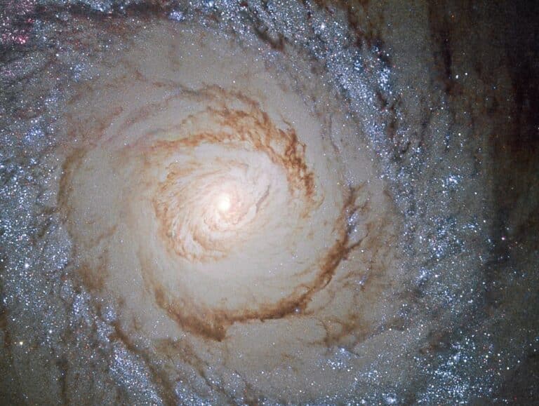 Banner del artículo: Calendario de Eventos Astronómicos de Abril 2025